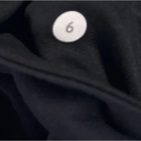 Lululemon Black Leggings - Astro Wunder Under V waist Size 6 - 21” Luon Fabric - Picture 3 of 11